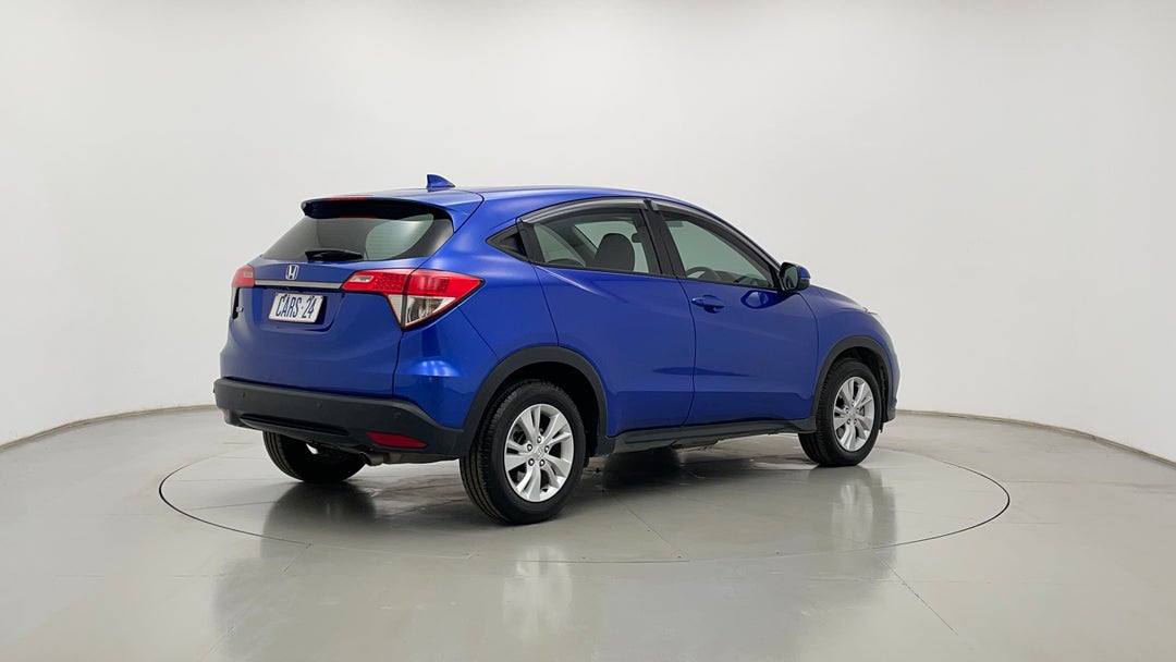 2020 Honda HR-V Vti, Automatic, 86441 km, Right Back Diagonal (45- Degree) View