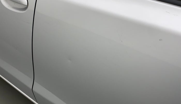 2015 Toyota Etios Liva G, CNG, Manual, 36,339 km, Rear left door - Minor scratches
