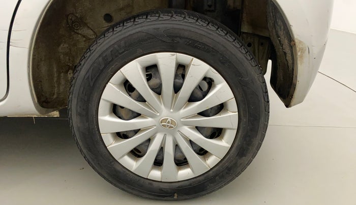 2015 Toyota Etios Liva G, CNG, Manual, 36,339 km, Left Rear Wheel