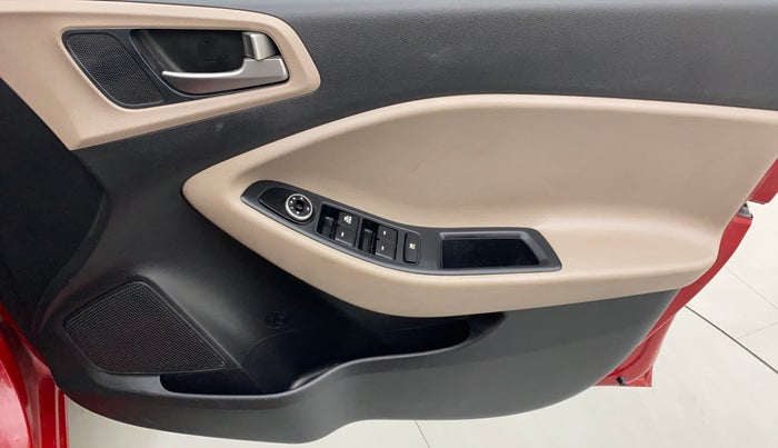 2016 Hyundai Elite i20 MAGNA 1.2, Petrol, Manual, 30,873 km, Driver Side Door Panels Control