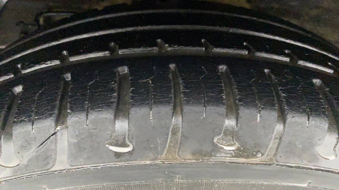 Right Rear Tyre Tread