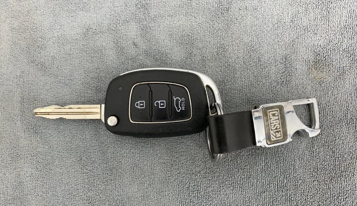 2016 Hyundai Elite i20 MAGNA 1.2, Petrol, Manual, 30,873 km, Key Close Up
