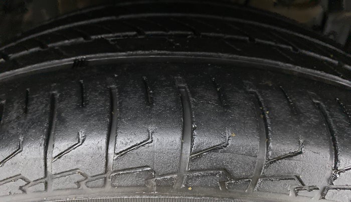 2018 Maruti S Cross ALPHA 1.3, Diesel, Manual, 26,270 km, Right Front Tyre Tread