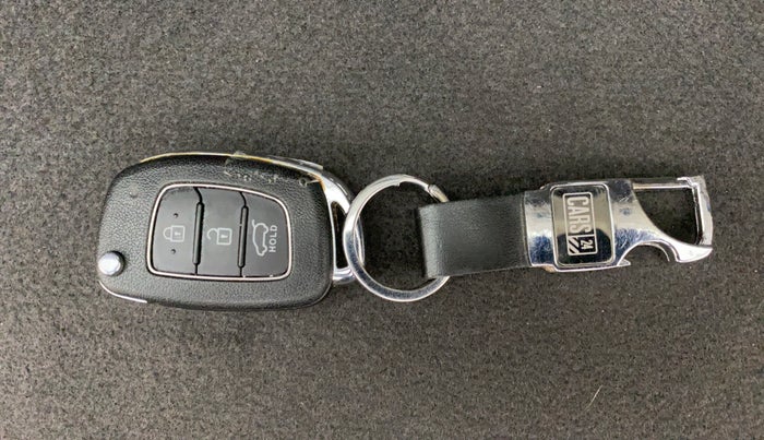 2016 Hyundai Elite i20 MAGNA 1.2, Petrol, Manual, 27,103 km, Key Close Up