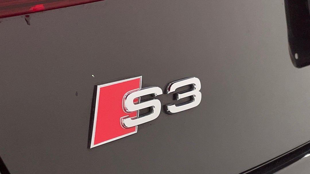 Badge (Boot Left Side)