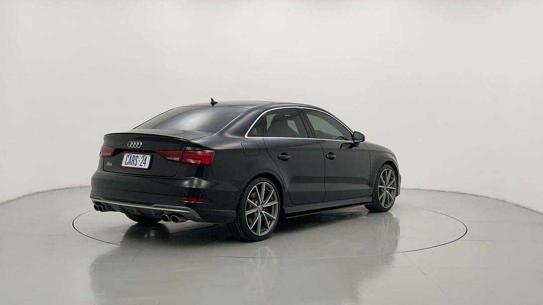 Right Back Diagonal (45- Degree) View