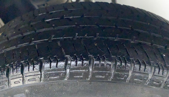2018 Maruti Alto K10 VXI P, Petrol, Manual, 23,328 km, Left Rear Tyre Tread