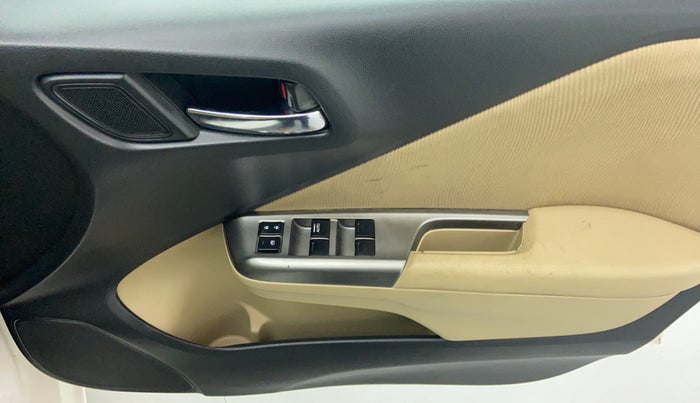2014 Honda City V MT PETROL, Petrol, Manual, 83,434 km, Driver Side Door Panels Controls