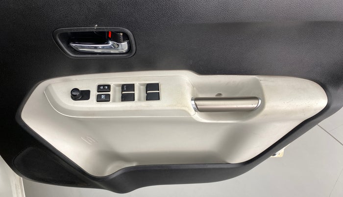 2018 Maruti IGNIS DELTA 1.2 K12, Petrol, Manual, 49,562 km, Driver Side Door Panels Control