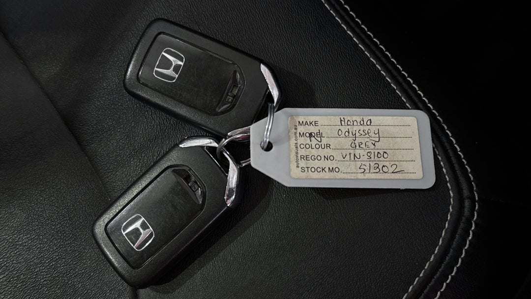 2016 Honda Odyssey Vti-l, Automatic, 91775 km, Key Close-up