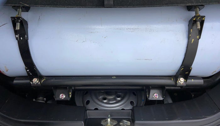 2017 Maruti Wagon R 1.0 LXI CNG, CNG, Manual, 44,723 km, Boot Inside