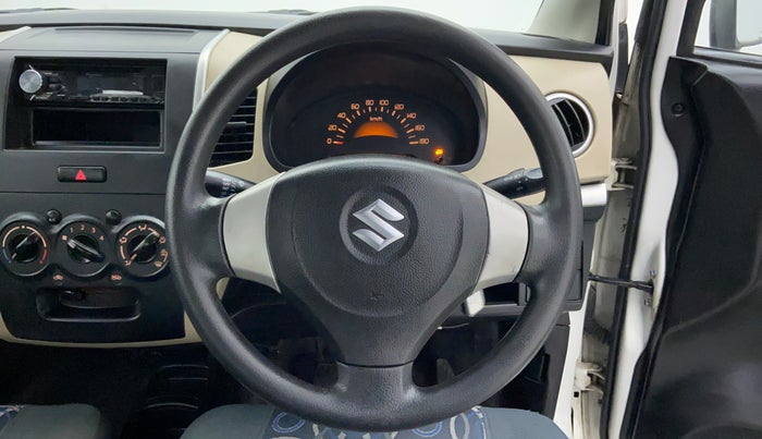 2017 Maruti Wagon R 1.0 LXI CNG, CNG, Manual, 44,723 km, Steering Wheel Close Up