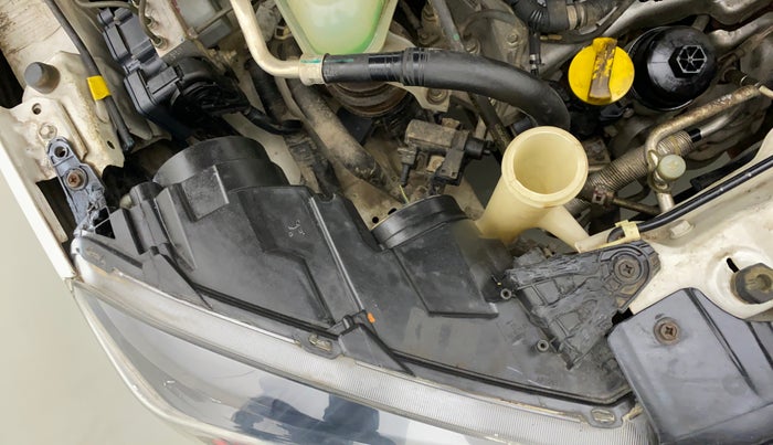 2018 Maruti Vitara Brezza LDI (O), Diesel, Manual, 22,248 km, Right headlight - Clamp has minor damage