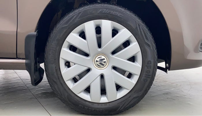 2018 Volkswagen Polo Trendline 1.0 L Petrol, Petrol, Manual, 43,686 km, Right Front Tyre