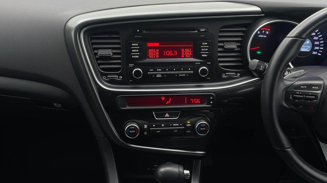2014 Kia Optima Si, Automatic, 80935 km, Center Console