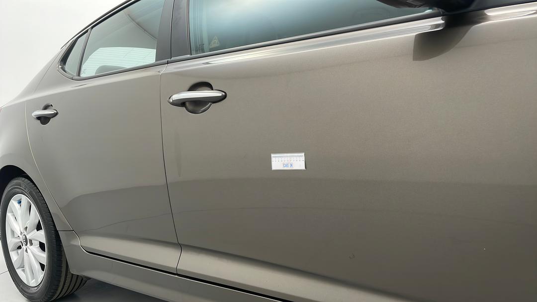 2014 Kia Optima Si, Automatic, 80935 km, Doors Front RHS Chip