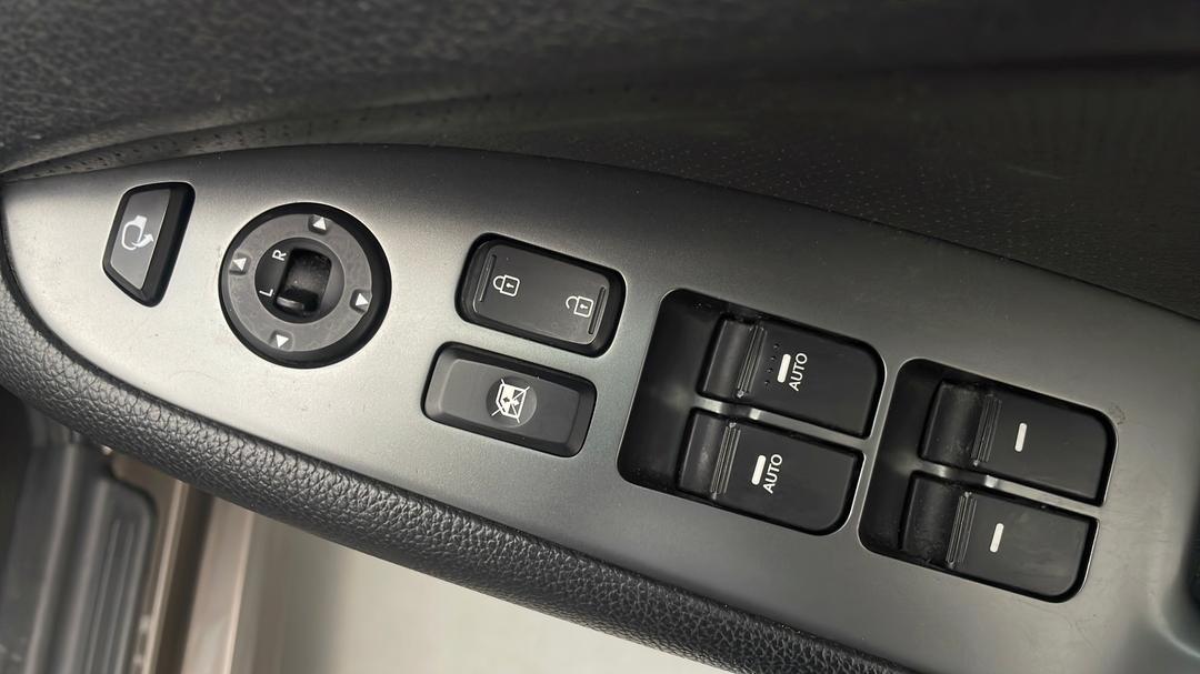 2014 Kia Optima Si, Automatic, 80935 km, Drivers Side Door Panel Controls
