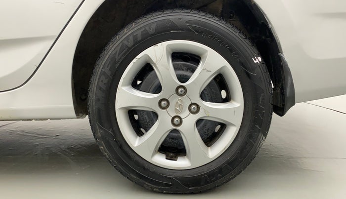 2011 Hyundai Verna FLUIDIC 1.6 VTVT EX, Petrol, Manual, 55,695 km, Left Rear Wheel