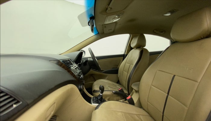 2011 Hyundai Verna FLUIDIC 1.6 VTVT EX, Petrol, Manual, 55,695 km, Right Side Front Door Cabin
