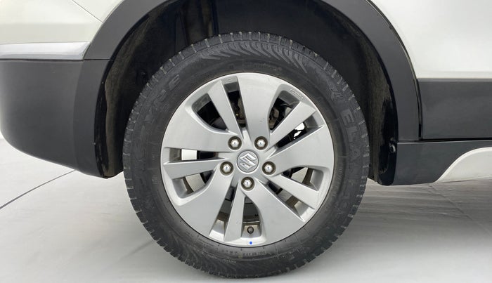 2016 Maruti S Cross ZETA 1.3, Diesel, Manual, 82,260 km, Right Rear Wheel