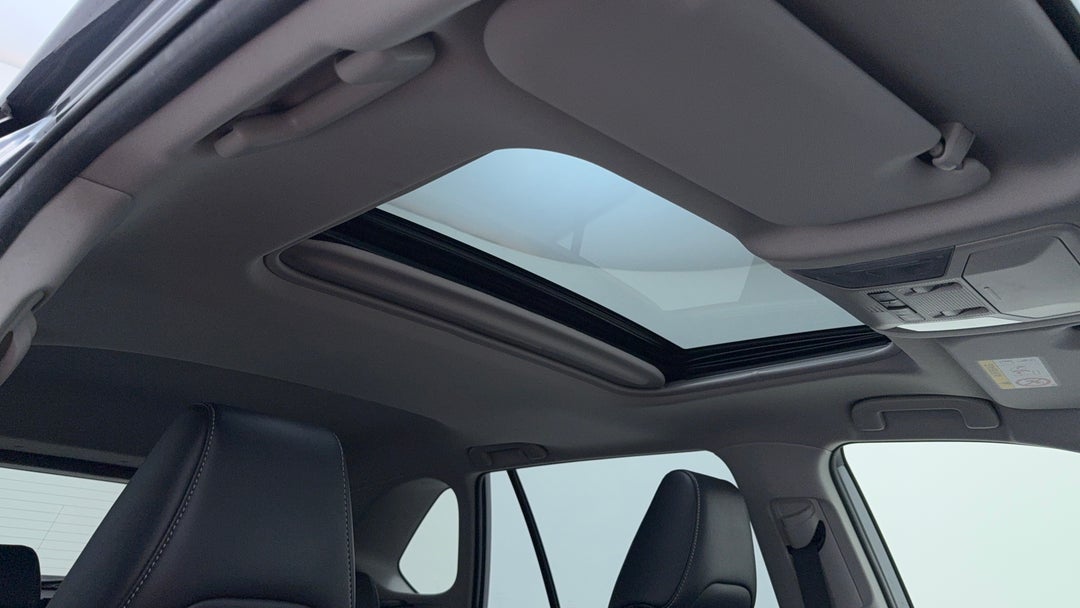 Interior Sunroof/Moonroof