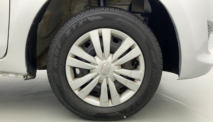 2014 Datsun Go T, Petrol, Manual, 61,683 km, Right Front Wheel