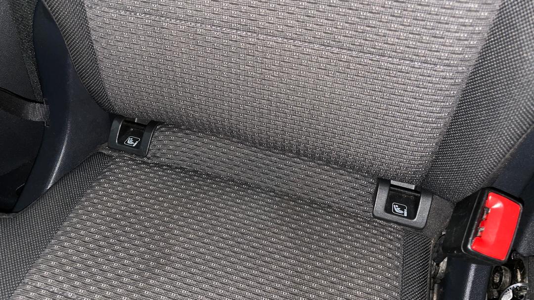2018 Volkswagen Tiguan 110 Tdi Comfortline, Automatic, 85903 km, Child Seat Anchor Points