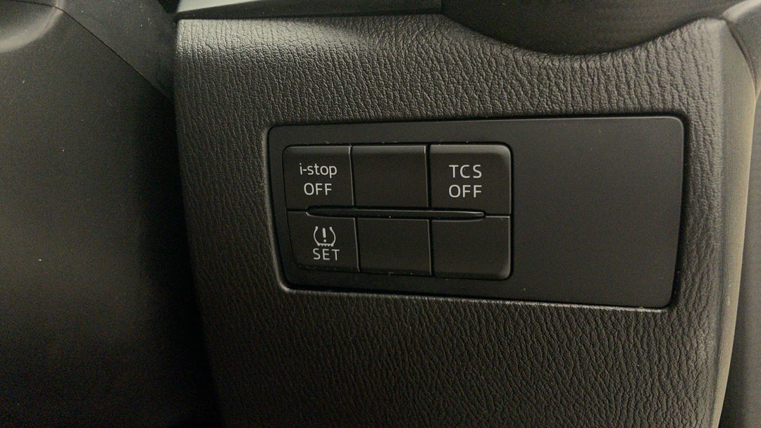 2023 Mazda CX-3 Maxx Sport (FWD), Automatic, 43228 km, Utility Switches/Buttons