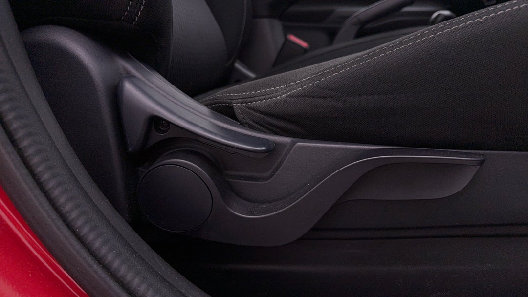 2017 Mitsubishi Outlander Ls Safety Pack (4x2), Automatic, 171790 km, Drivers Side Adjustment Panel