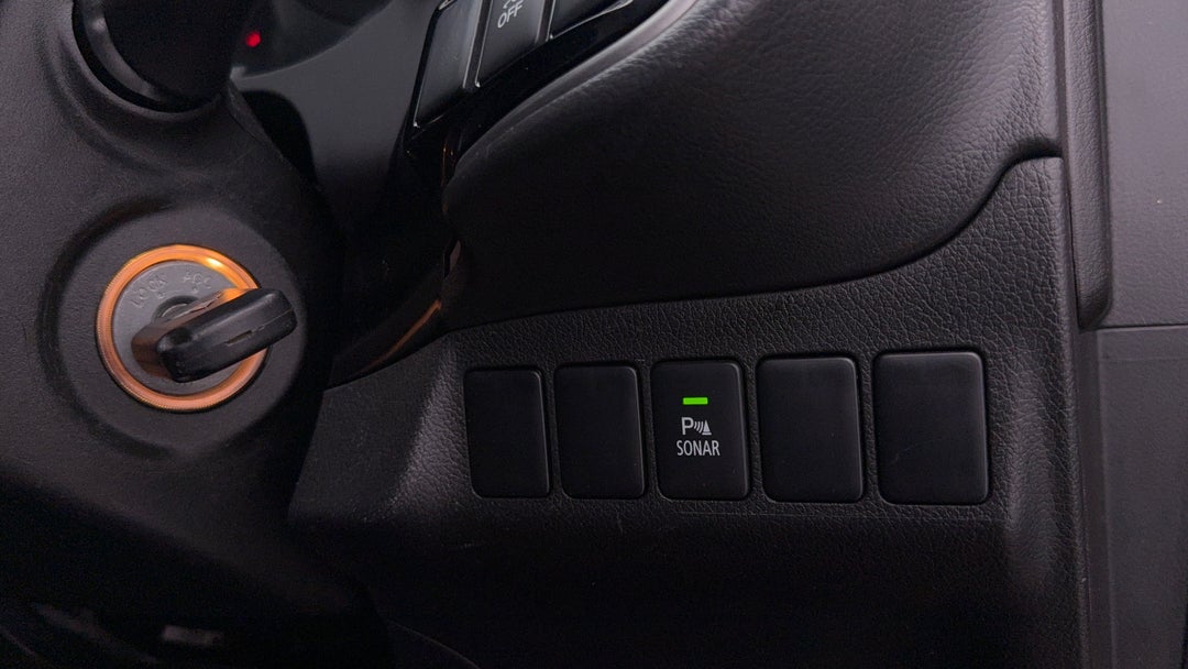 2017 Mitsubishi Outlander Ls Safety Pack (4x2), Automatic, 171790 km, Utility Switches/Buttons