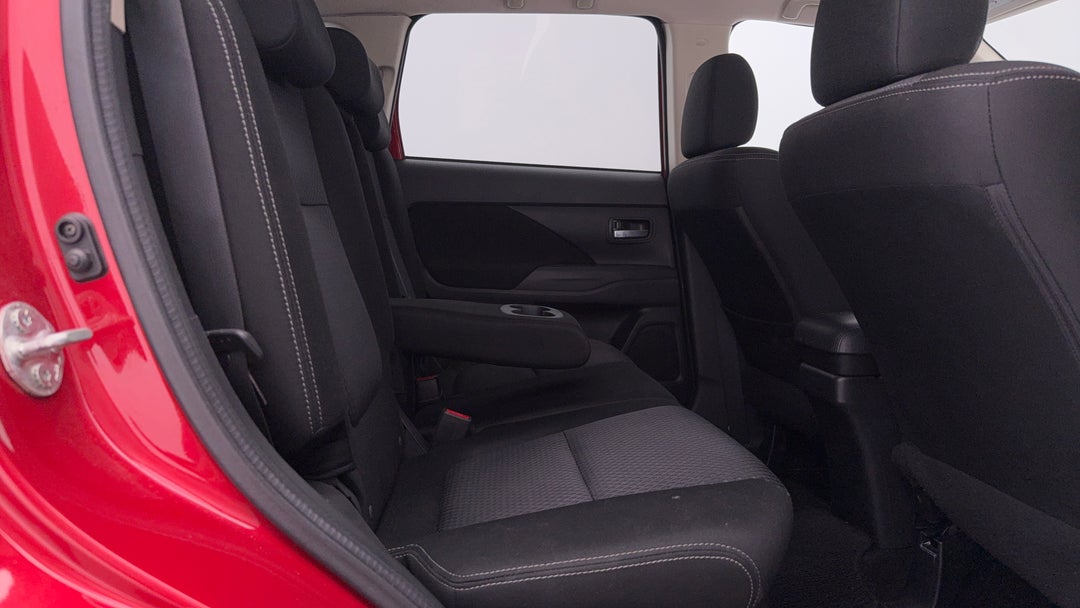 2017 Mitsubishi Outlander Ls Safety Pack (4x2), Automatic, 171790 km, Right Side Rear Door Cabin View