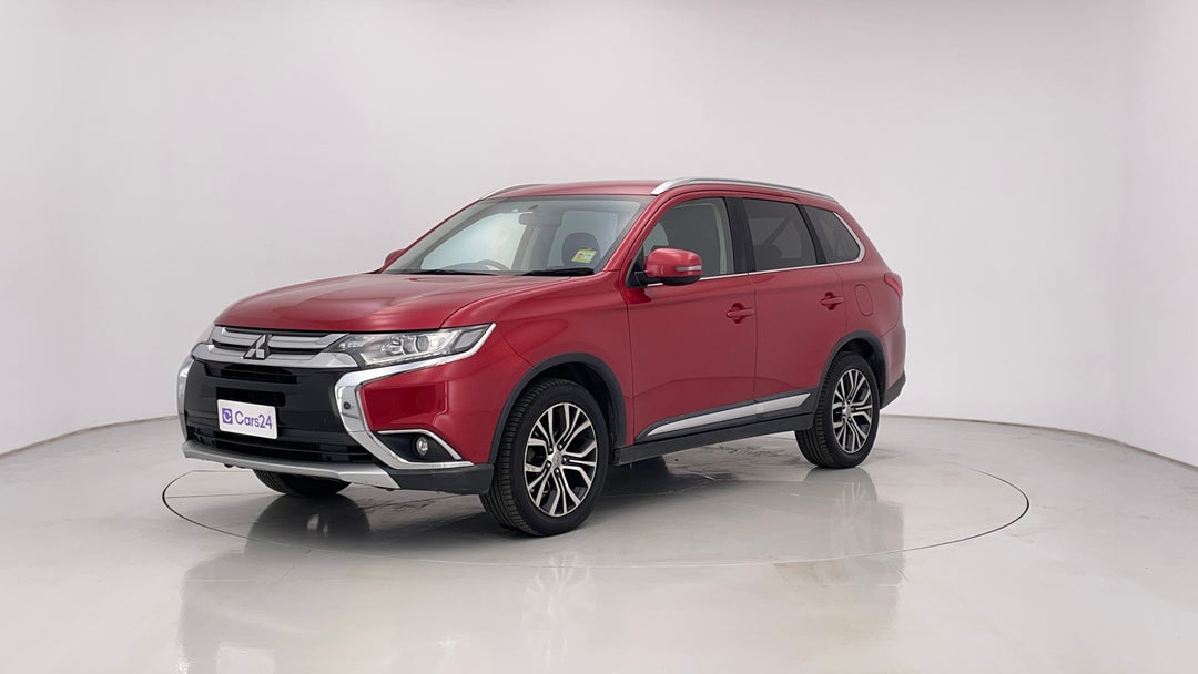 2017 Mitsubishi Outlander Ls Safety Pack (4x2), Automatic, 171790 km, Left Front Diagonal (45- Degree) View