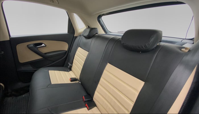 2017 Volkswagen Polo HIGHLINE1.5L DIESEL, Diesel, Manual, 38,926 km, Right Side Door Cabin View