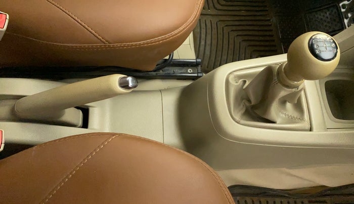 2014 Maruti Ertiga VXI CNG, CNG, Manual, 77,604 km, Gear Lever