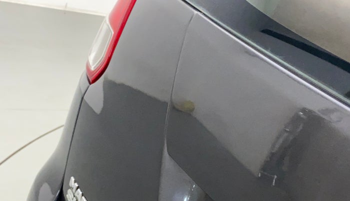 2014 Maruti Ertiga VXI CNG, CNG, Manual, 77,604 km, Dicky (Boot door) - Paint has minor damage