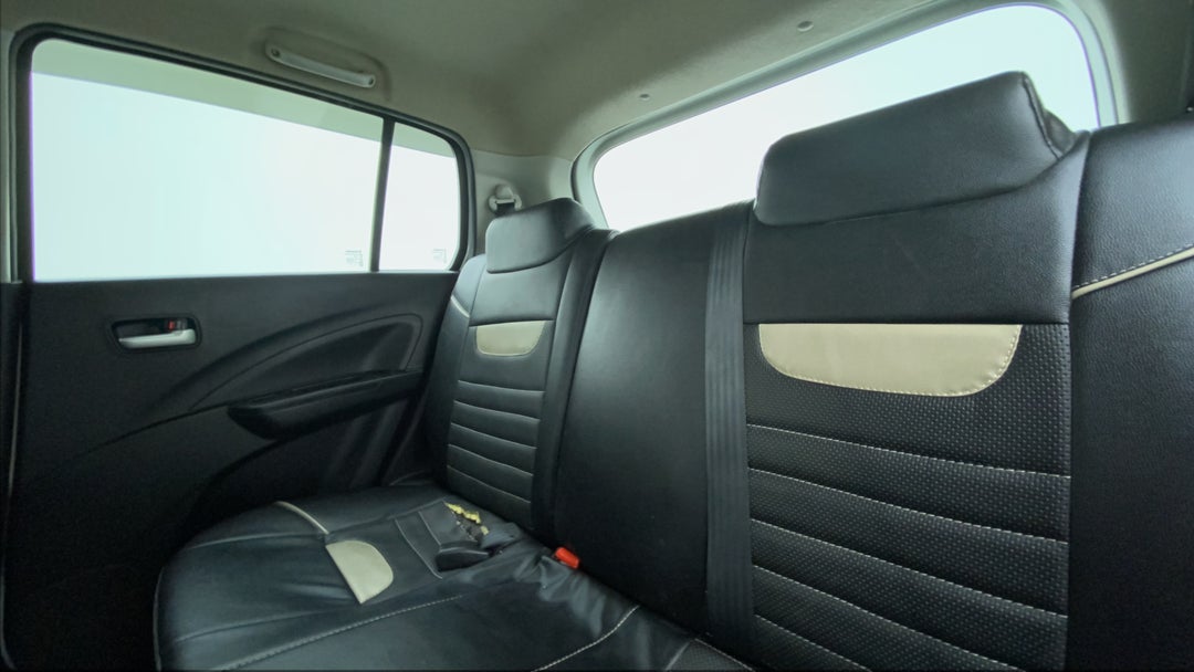 Right Side Rear Door Cabin