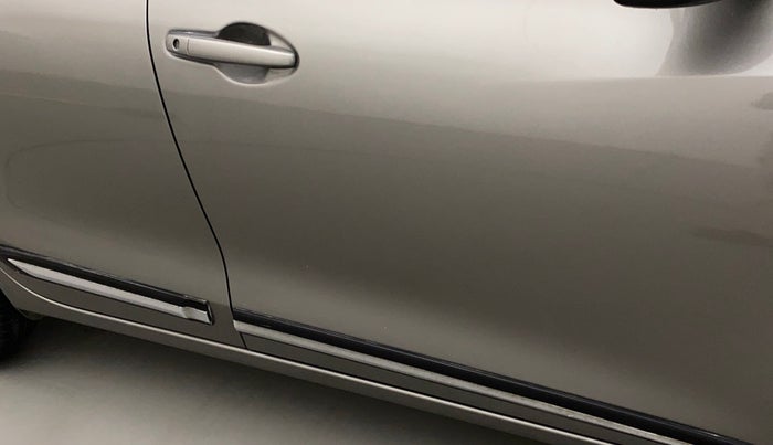 2018 Maruti Dzire VDI AMT, Diesel, Automatic, 75,677 km, Driver-side door - Paint has faded