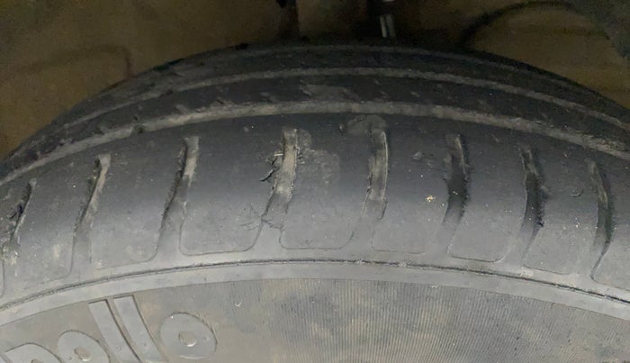 2018 Maruti Dzire VDI AMT, Diesel, Automatic, 75,677 km, Right Rear Tyre Tread