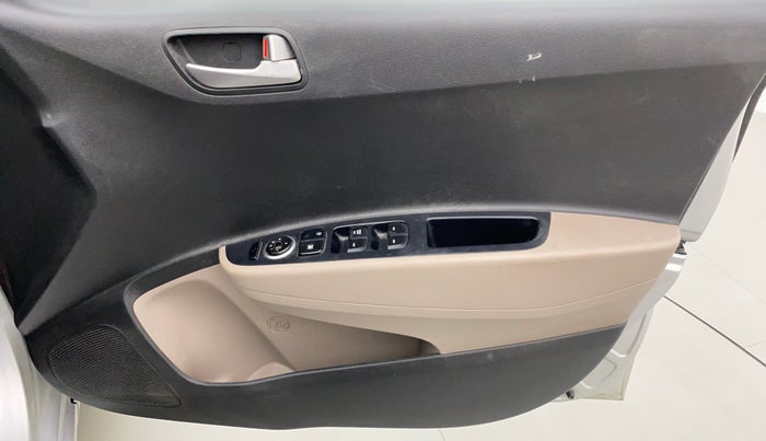 2016 Hyundai Grand i10 SPORTZ 1.2 KAPPA VTVT, Petrol, Manual, 66,955 km, Driver Side Door Panels Control