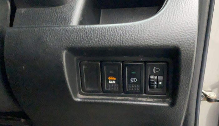 2012 Maruti Swift VXI D, Petrol, Manual, 53,116 km, Dashboard - Headlight height adjustment not working