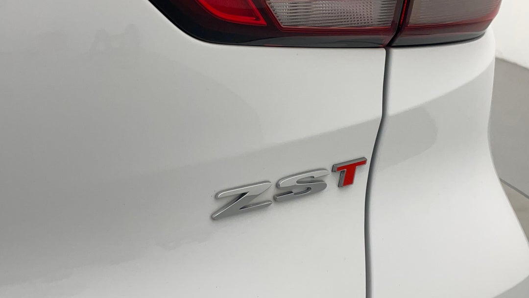 Badge (Boot Right Side)