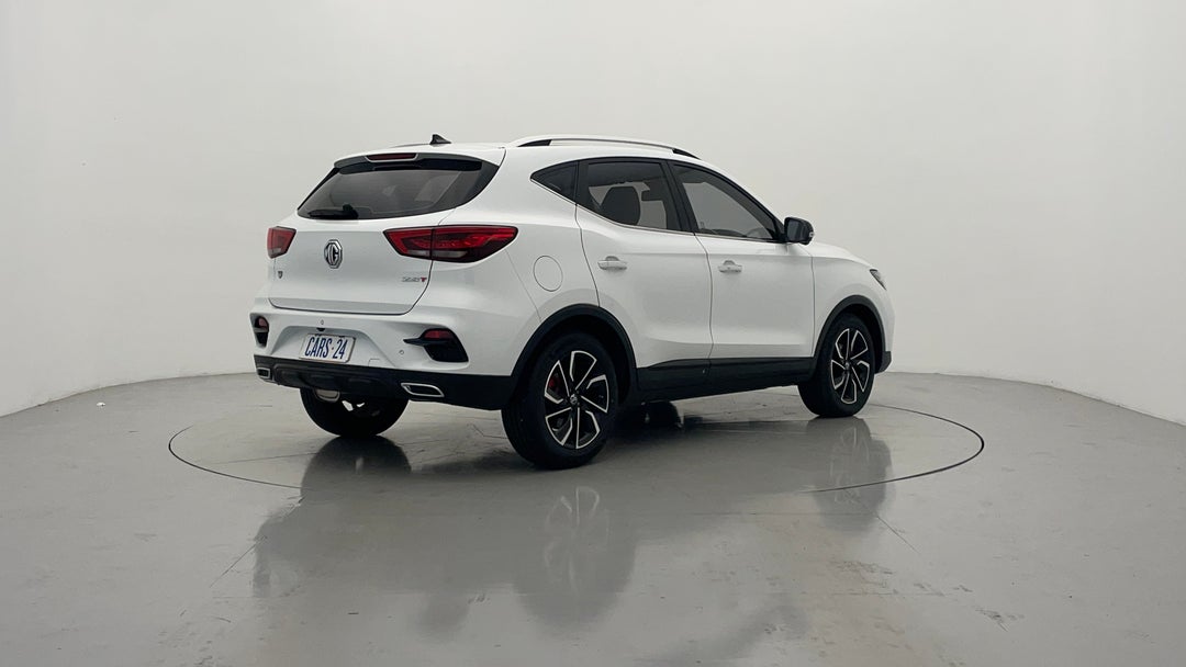 Right Back Diagonal (45- Degree) View