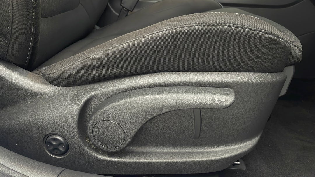 2018 Hyundai i30 N Performance, Manual, 48556 km, Drivers Side Adjustment Panel