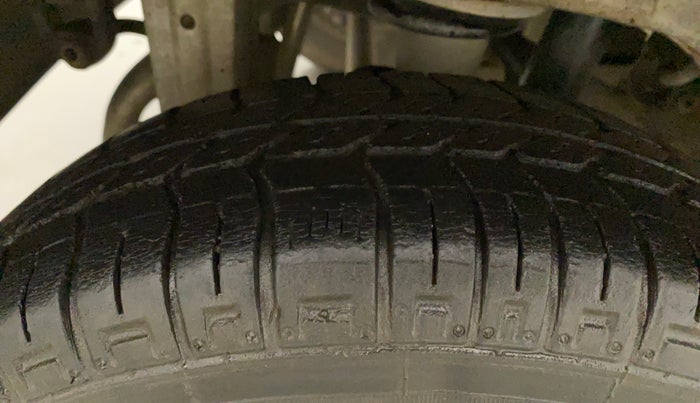 2016 Maruti Alto 800 LXI, Petrol, Manual, 39,770 km, Right Rear Tyre Tread
