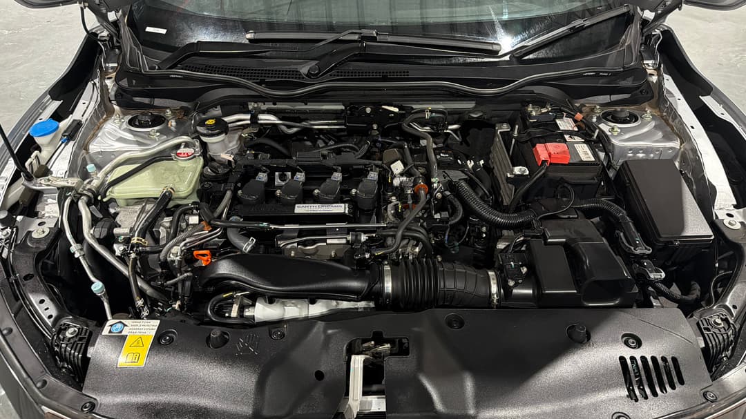 2019 Honda Civic Vti-l, Automatic, 148987 km, Open Bonnet (Engine)