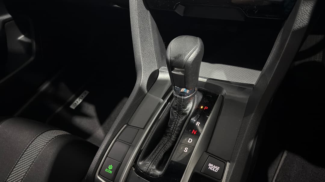 2019 Honda Civic Vti-l, Automatic, 148987 km, Gear Lever 
