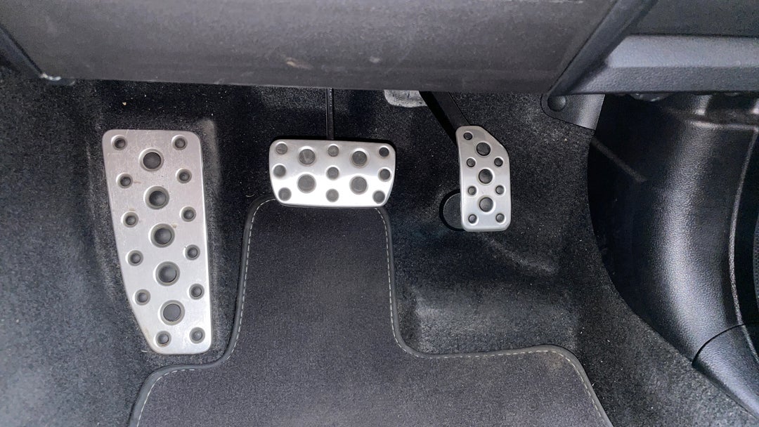 2019 Subaru Impreza 2.0i-s (awd), Automatic, 65375 km, Pedals and Footmat