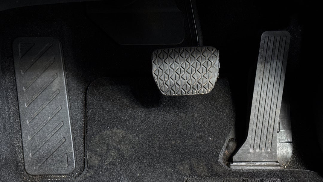 2018 Mazda CX-9 Azami (AWD), Automatic, 99428 km, Pedals and Footmat