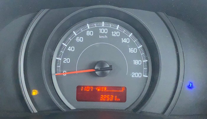 2018 Maruti Swift LXI D, Petrol, Manual, 32,633 km, Odometer Image