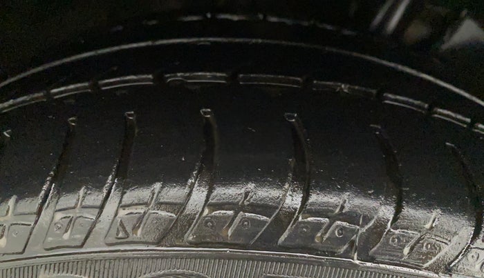 2014 Skoda Octavia AMBITION 2.0 TDI CR AT, Diesel, Automatic, 91,620 km, Right Rear Tyre Tread